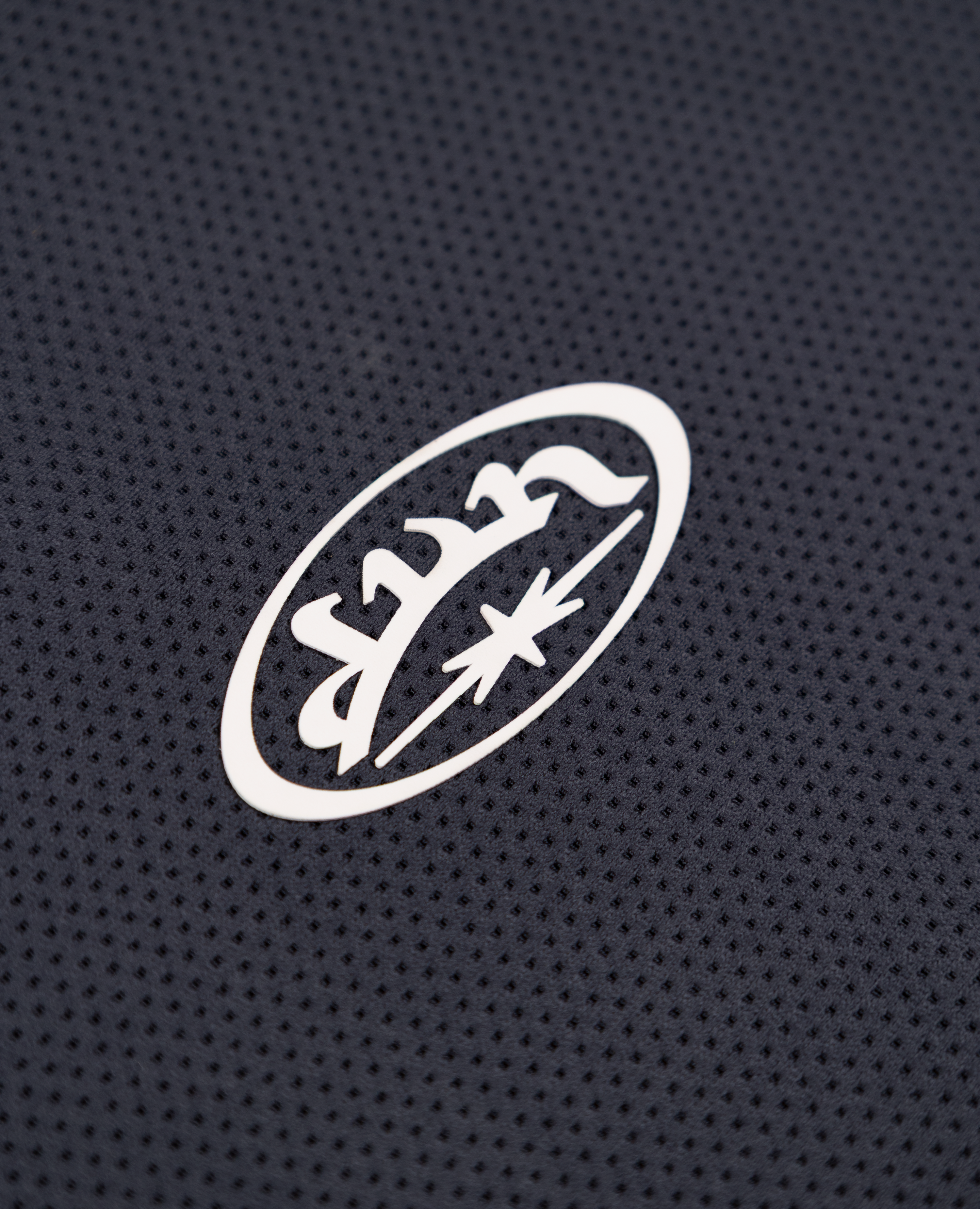 Dunkelgraues Futura-T-Shirt