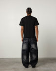 T-Shirt mit schwarzen Tieren