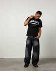 T-Shirt mit schwarzen Tieren
