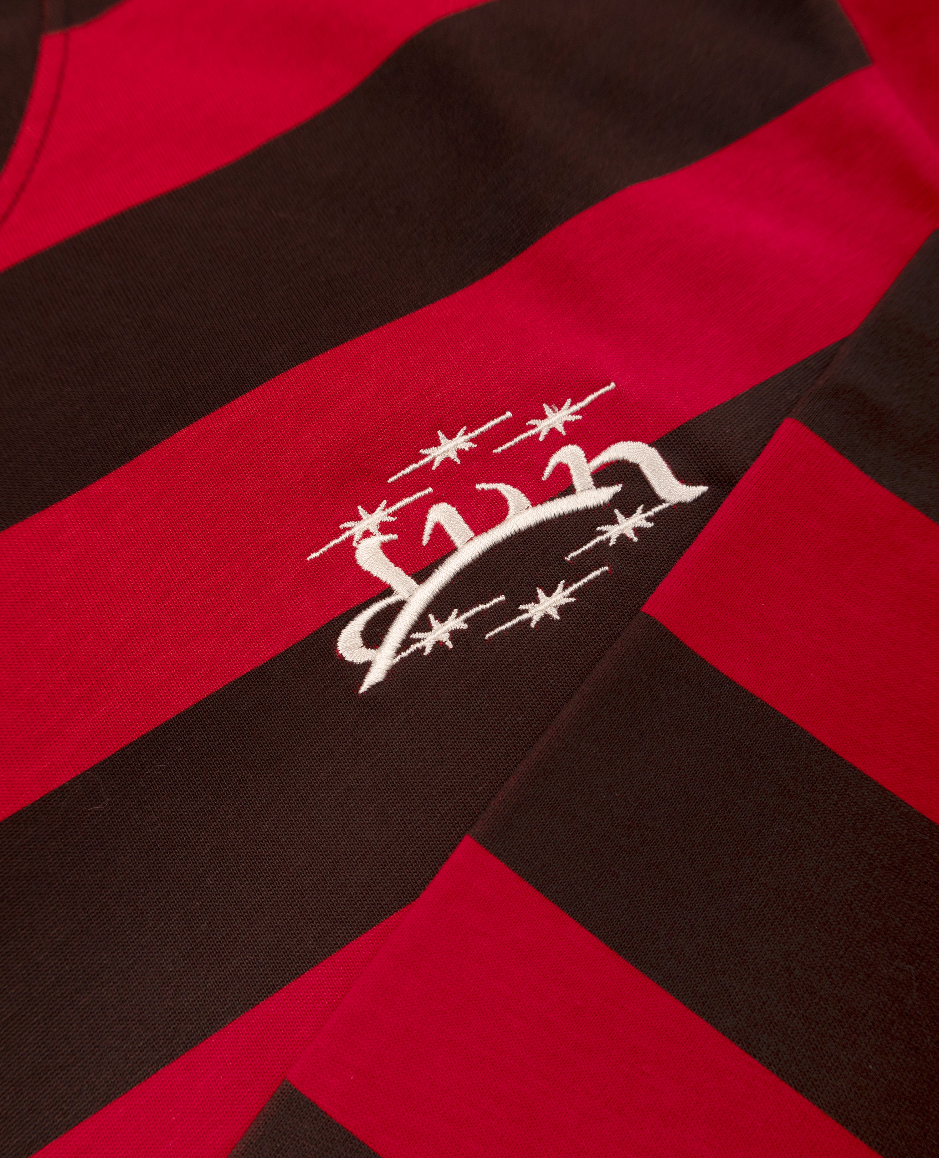 ROTES TRAUMHAFTES LONGSLEEVE