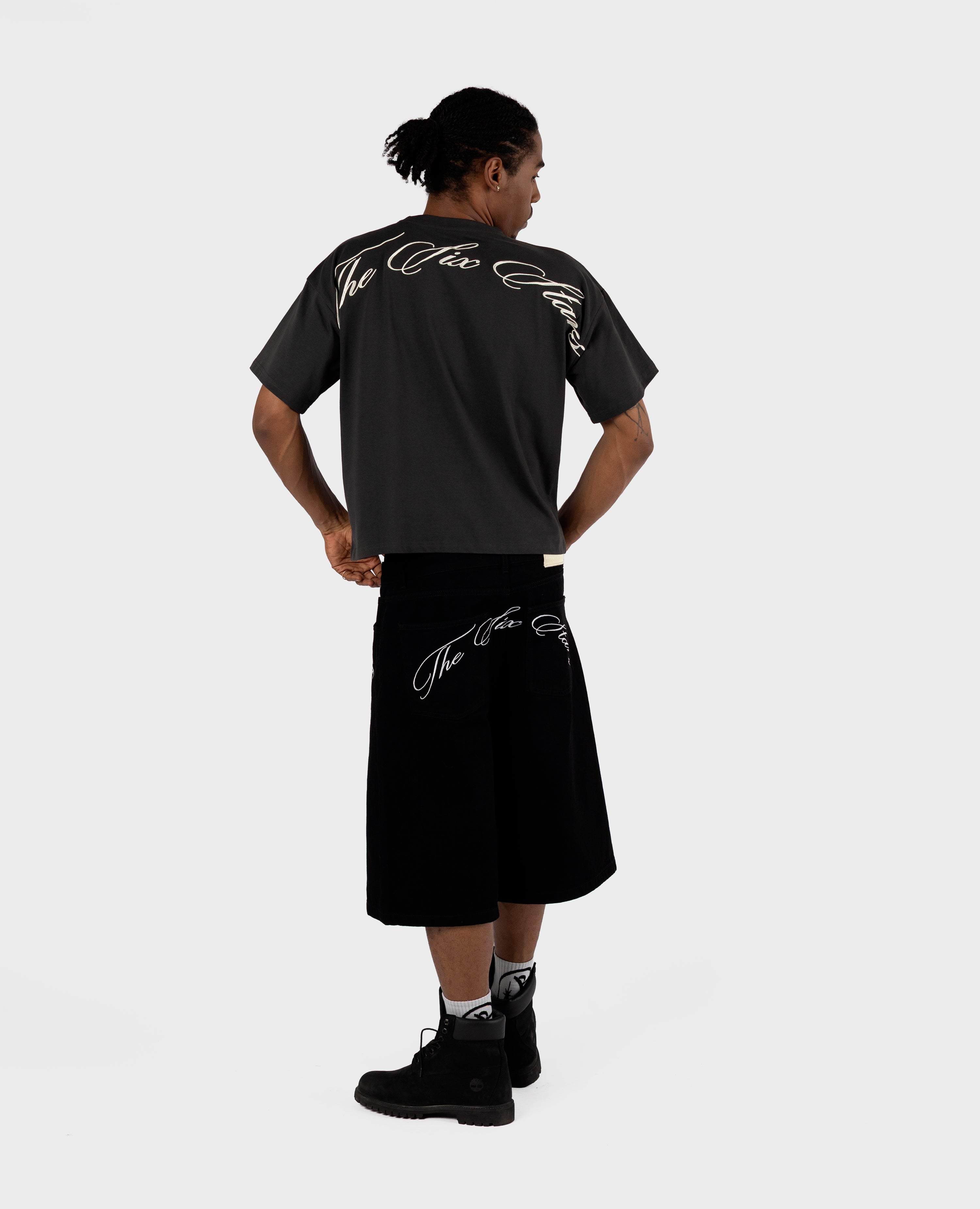 THE SIX STARS T-SHIRT - SCHWARZ