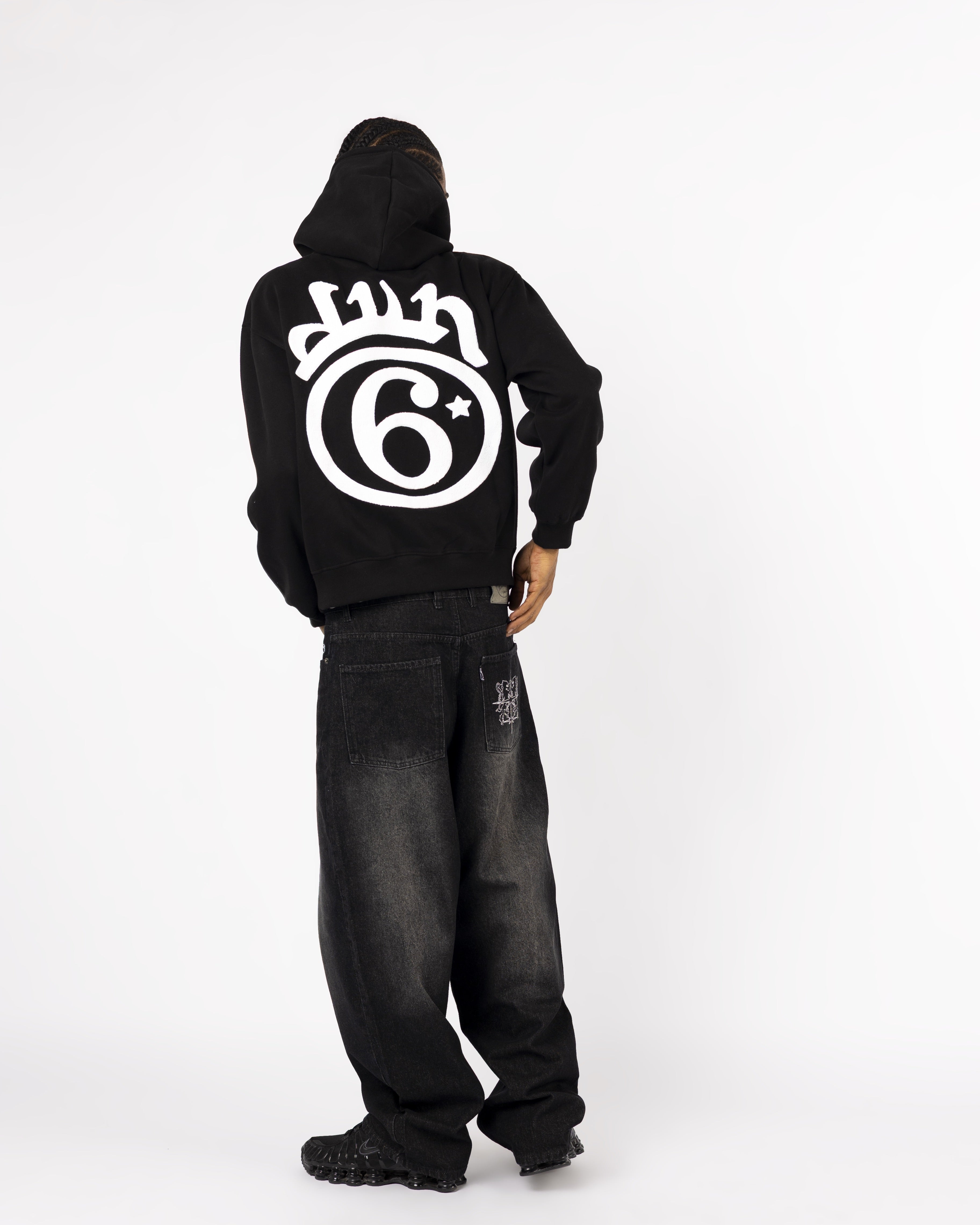 Dunkler 6-Sterne-Hoodie