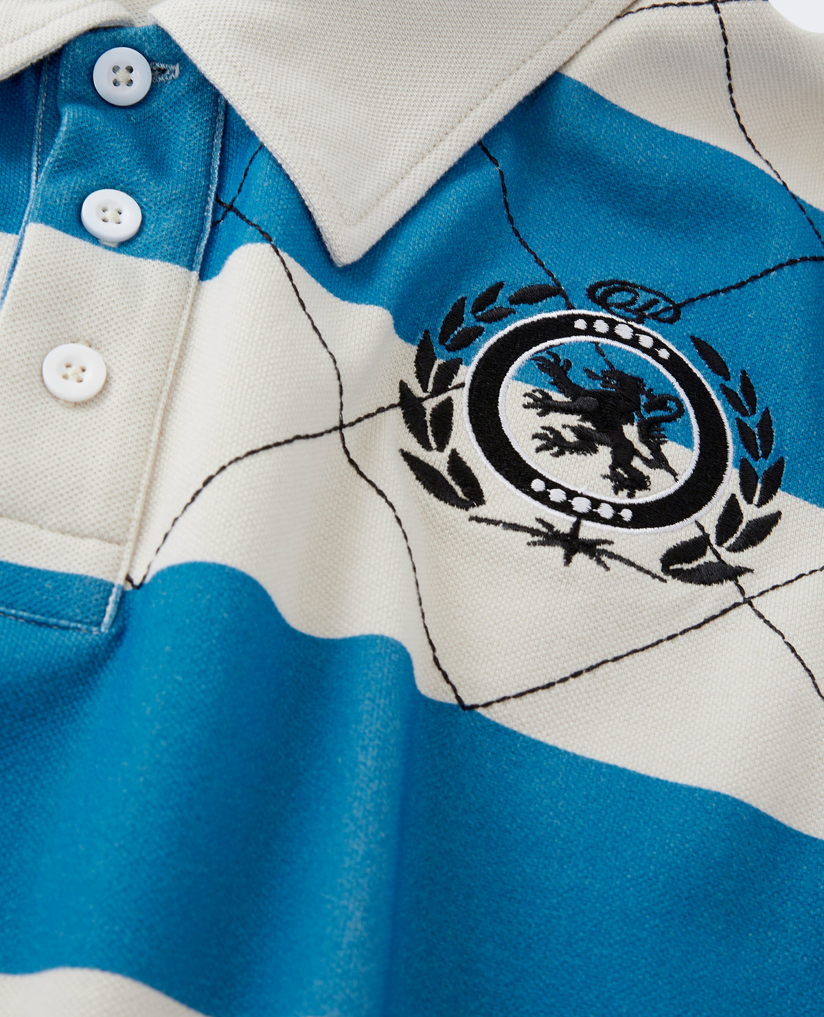 BLAUES LANGARM-ABSCHLUSS-POLOSHIRT